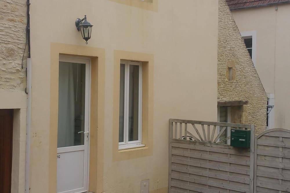 Typisches Fischerhaus mit Wohnzimmer, Küche, Bad, 2 Schlafzimmern in Saint-Benoît-de-l'Aure, Bayeux und Umgebung