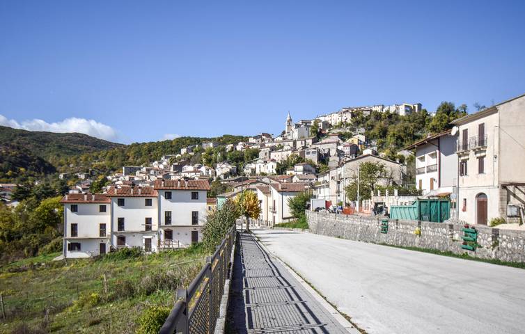 Location de vacances pour 9 personnes, avec jardin dans Molise - 4