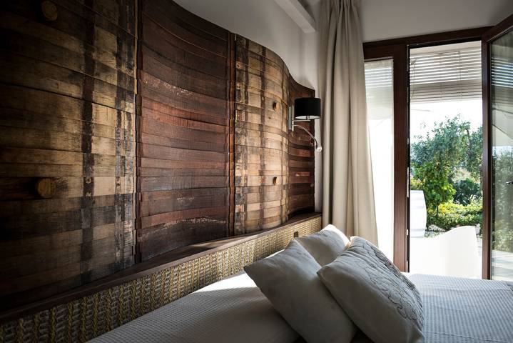 Room 'Riofavara Winery - Suite Barrique' with Private Terrace, Wi-Fi and Air Conditioning in Ispica, Ragusa provins