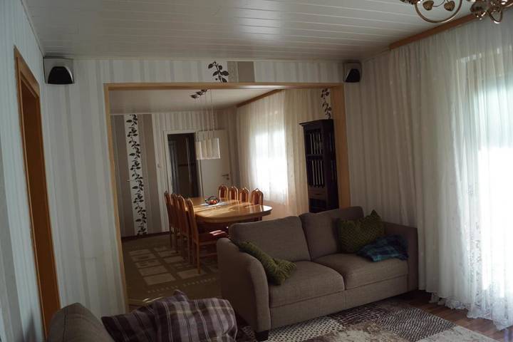 Ferienwohnung für 8 Personen, mit Balkon und Terrasse sowie Garten und Sauna in Peißenberg - 3