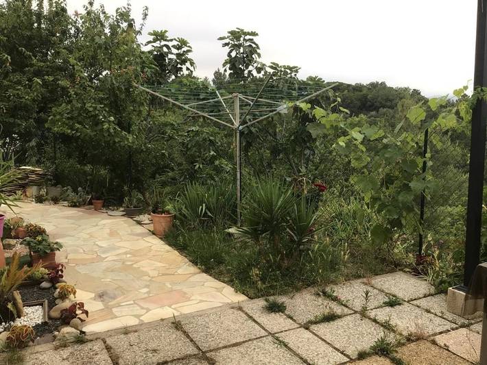Gîte pour 2 personnes, avec terrasse ainsi que vue et jardin à Saint-Blaise - 2