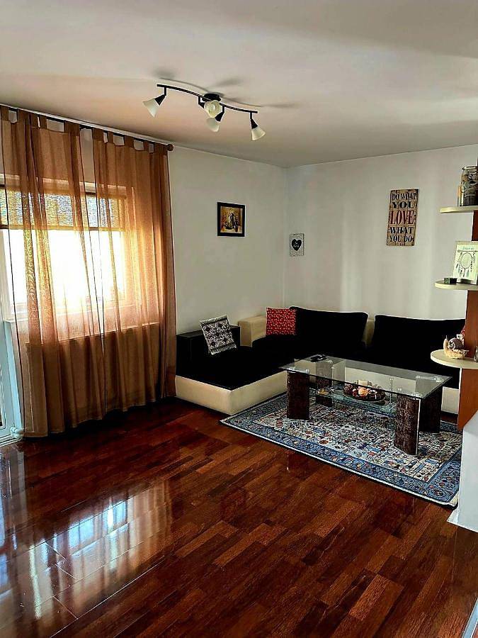 Gîte pour 4 personnes, avec balcon dans Mangalia