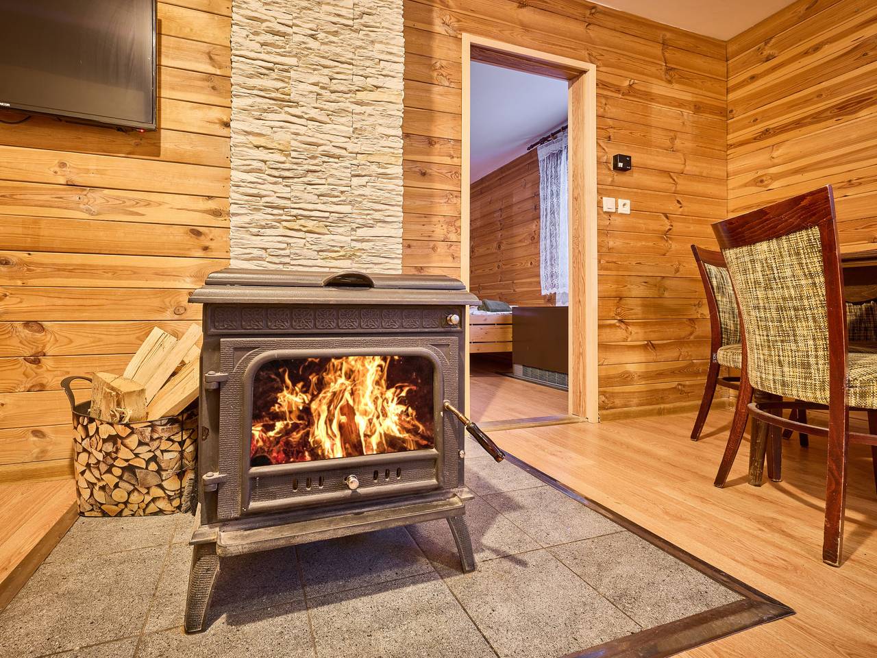 Chaloupka U lesa in Harrachov, Karkonosze Czechy