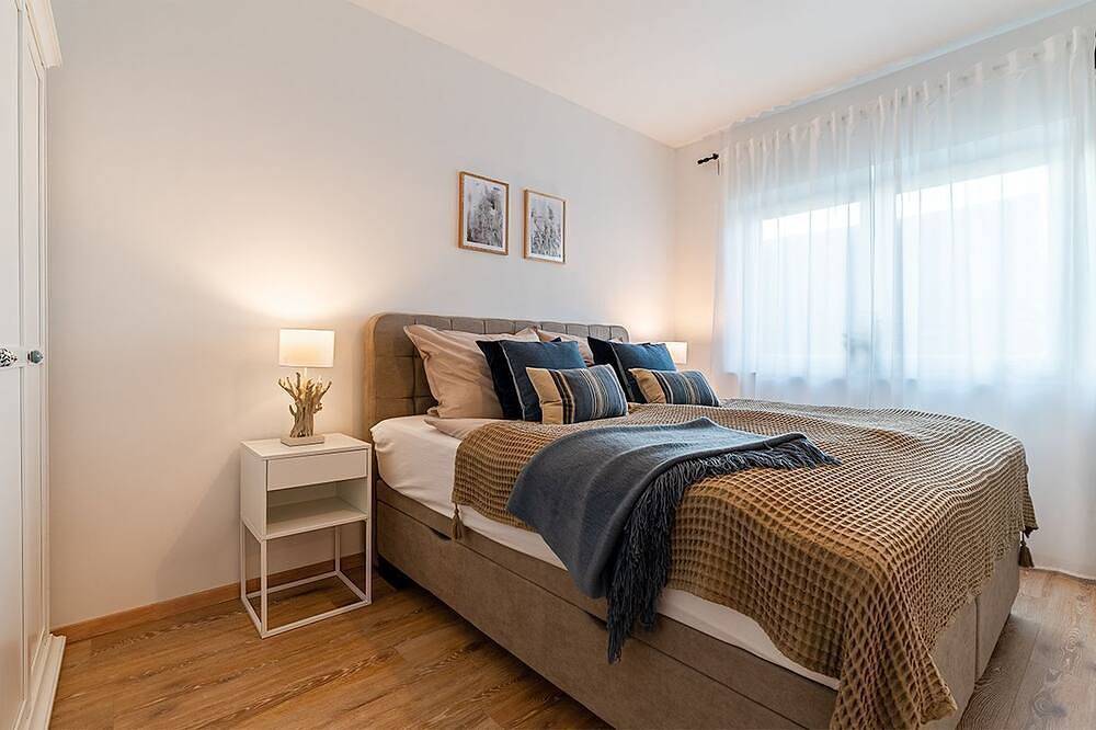Ganze Wohnung, Watthuus - Ferienwohnung \"Watthuus\" mit Garten, Wlan und 90 m² für bis zu 6 in Eilsum, Krummhörn