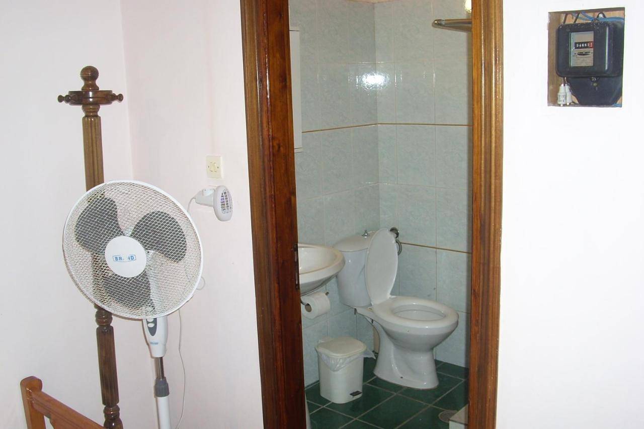 Ganze Wohnung, Standard Double Room with Fan in Preveza, Preveza Regionalbezirk