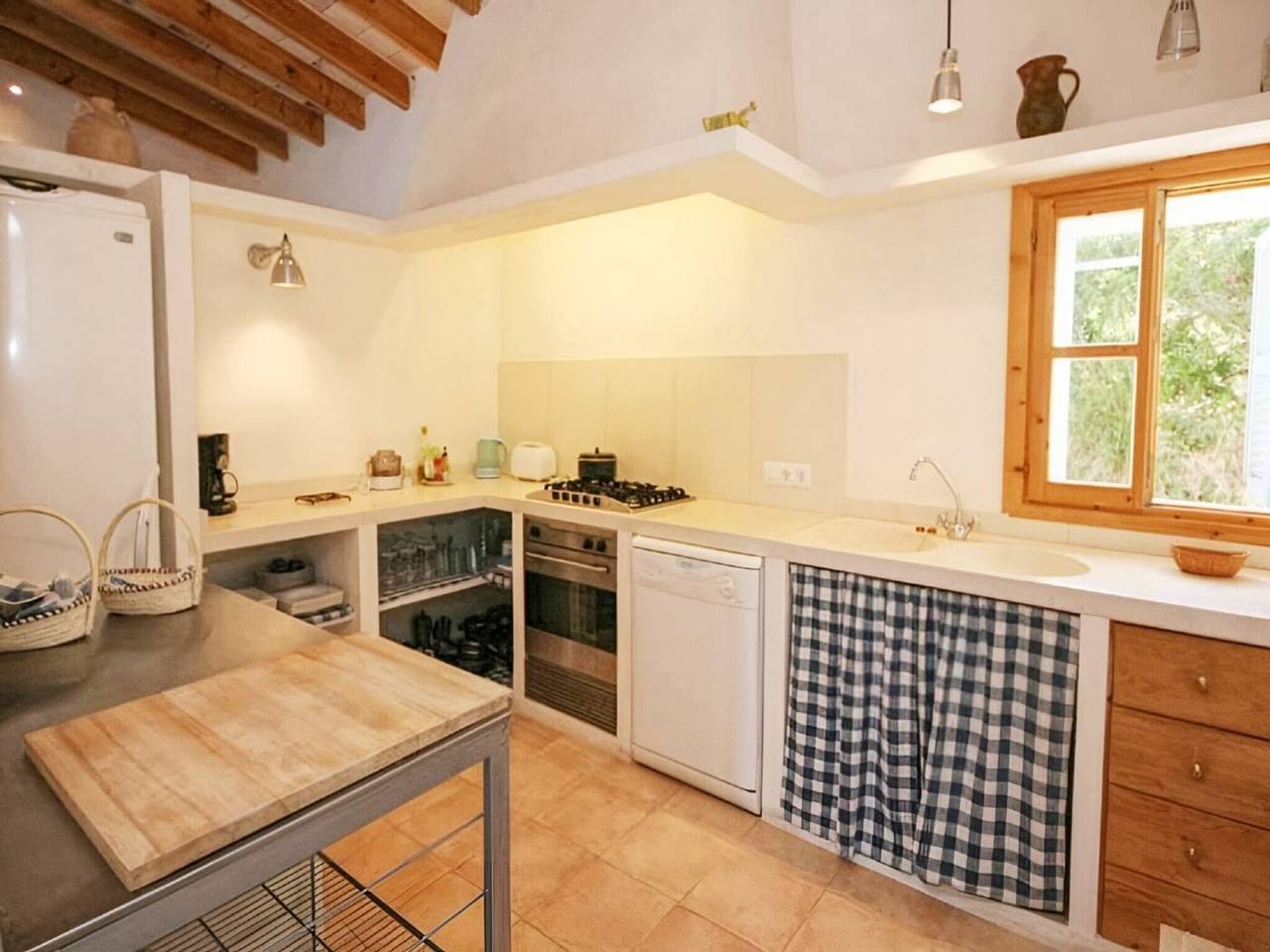 Villa in Son Servera with Private Pool & Bbq in Colònia de Sant Pere, Artà