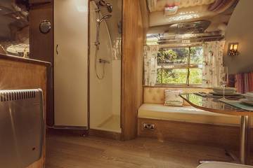 Static Caravan for 2 People in Staveley, Cumbria, Photo 3