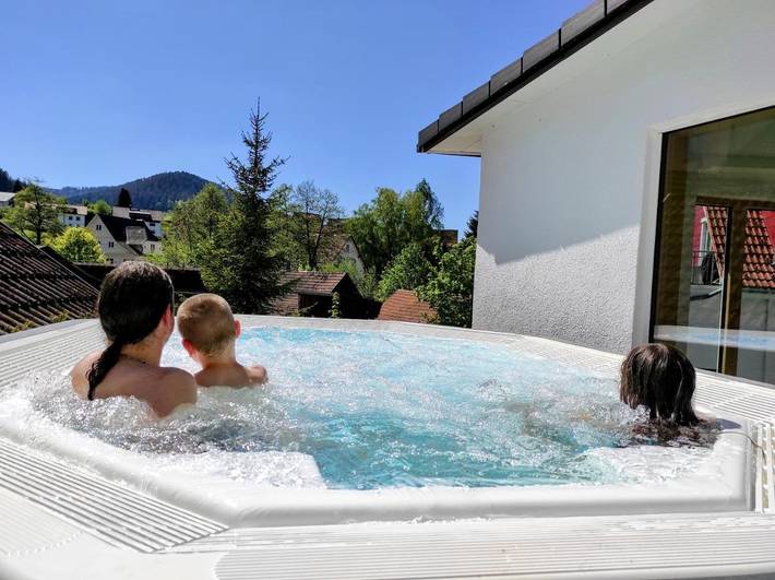 Hotel für 4 Personen, mit Whirlpool und Terrasse sowie Pool und Sauna