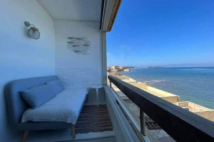 Gîte pour 2 personnes, avec jardin dans Plage Du Rayolet