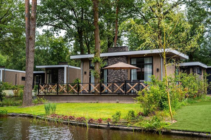 Vakantiepark voor 6 personen, met Terras en Tuin in Apeldoorn Gemeente