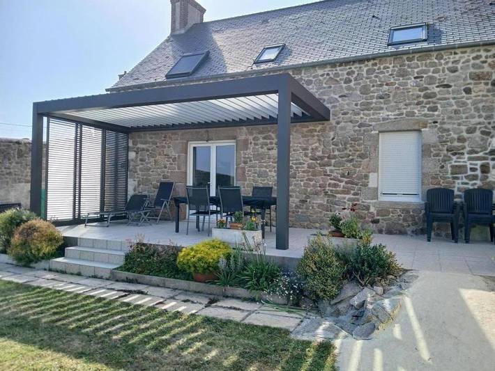 Gîte für 6 Personen, mit Terrasse und Garten in Réville