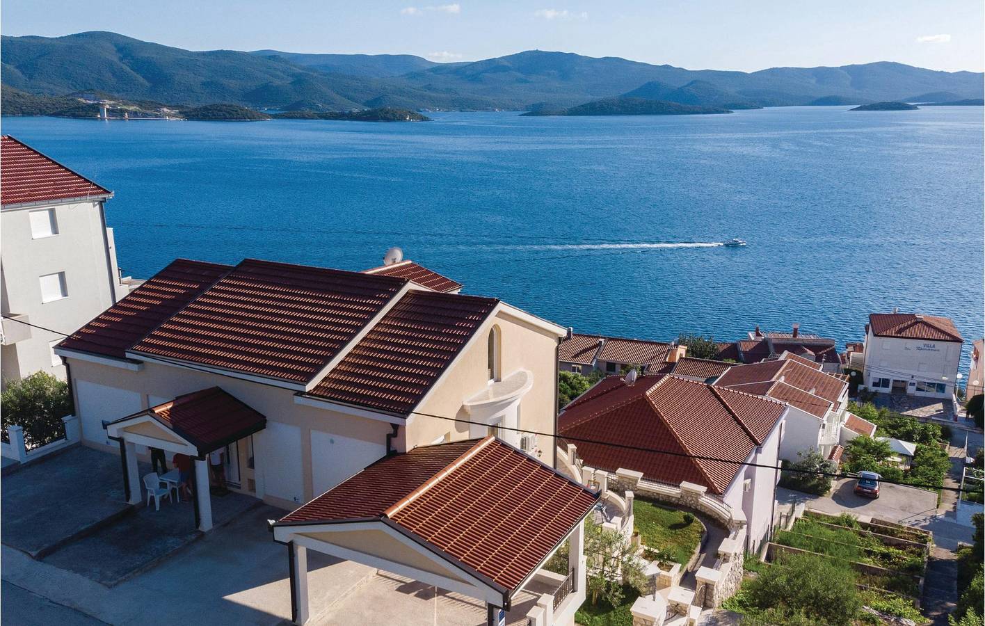 Ganze Ferienwohnung, Ferienwohnung für 4 Personen mit Terrasse in Komarna, Dubrovnik-Neretva
