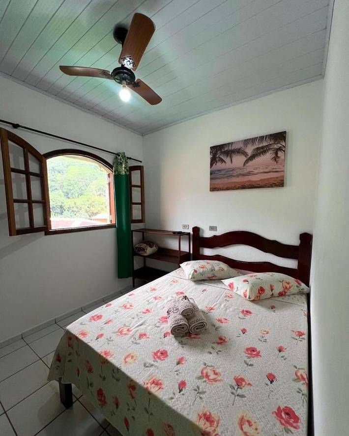 Pousadas para 3 pessoas, com vista e balcão em Trindade