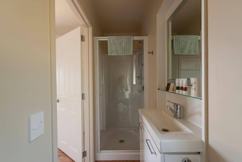 B&b für 3 Personen in Auckland Council