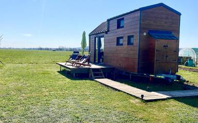 Lodge pour 2 personnes, avec vue et jardin ainsi que piscine et terrasse, animaux acceptés dans Haute-Saône