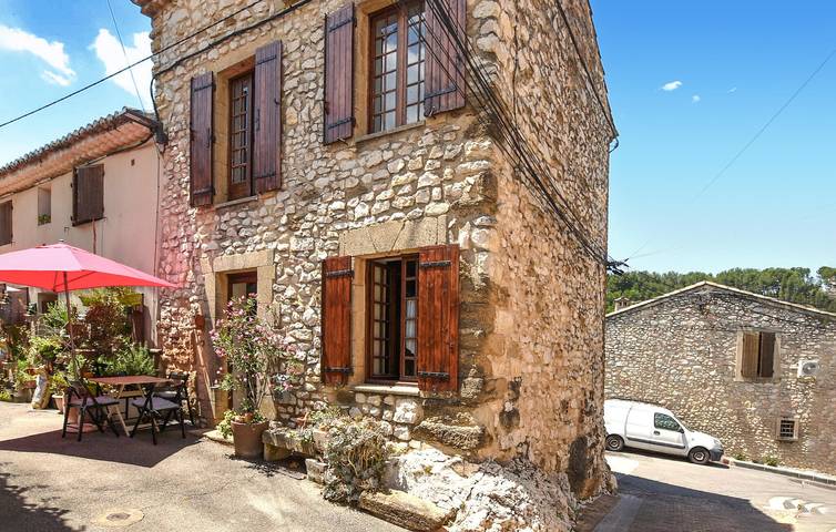 Gîte pour 4 personnes, avec terrasse à Vedène