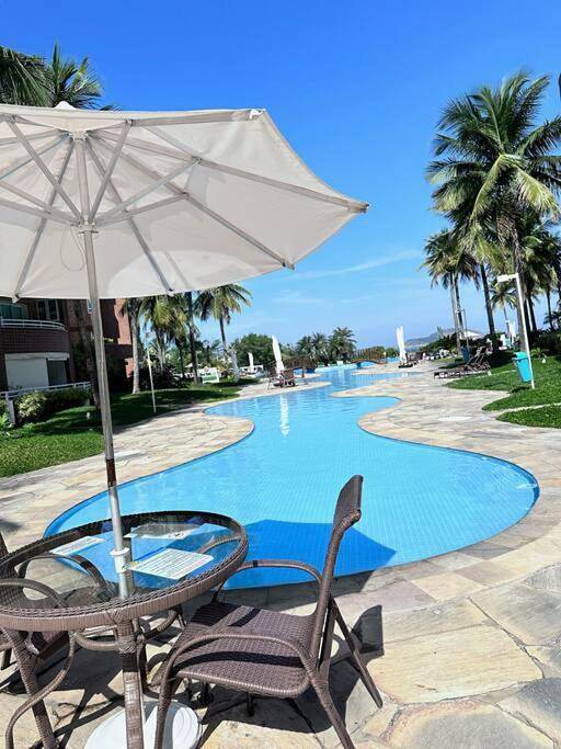 Casas e apartamentos de temporada para 6 pessoas, com jardim e piscina e ainda jacuzzi and sauna, adaptado a crianças em Camboinhas