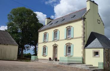 Gîte pour 8 personnes, avec jardin et terrasse à Douarnenez