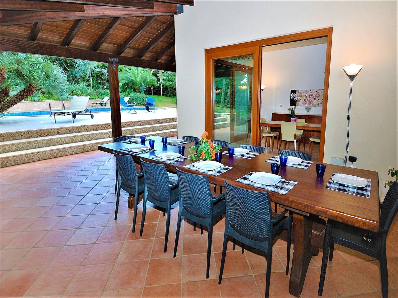 Villa a Valderice con Piscina e Giardino in Valderice, Provincia di Trapani