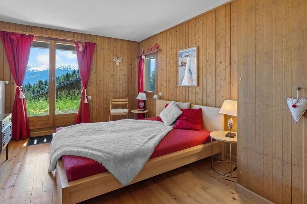 Sunny chalet, great for skiing in Anzère or Crans-Montana in Anzère, Ayent