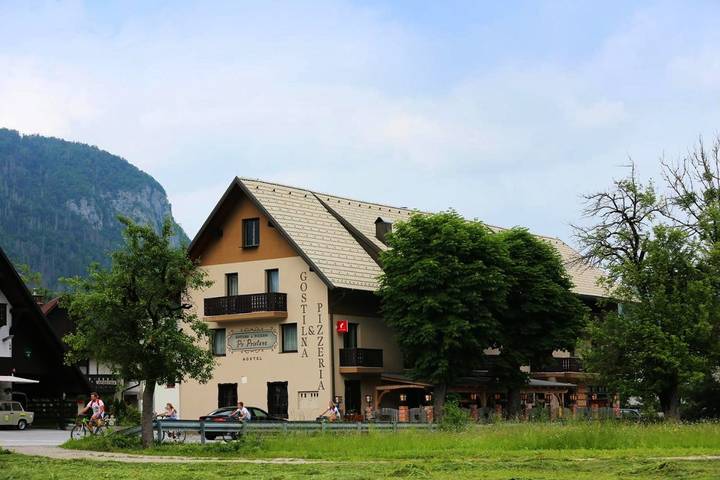 Auberge, avec Terrasse dans Bohinjsko Jezero