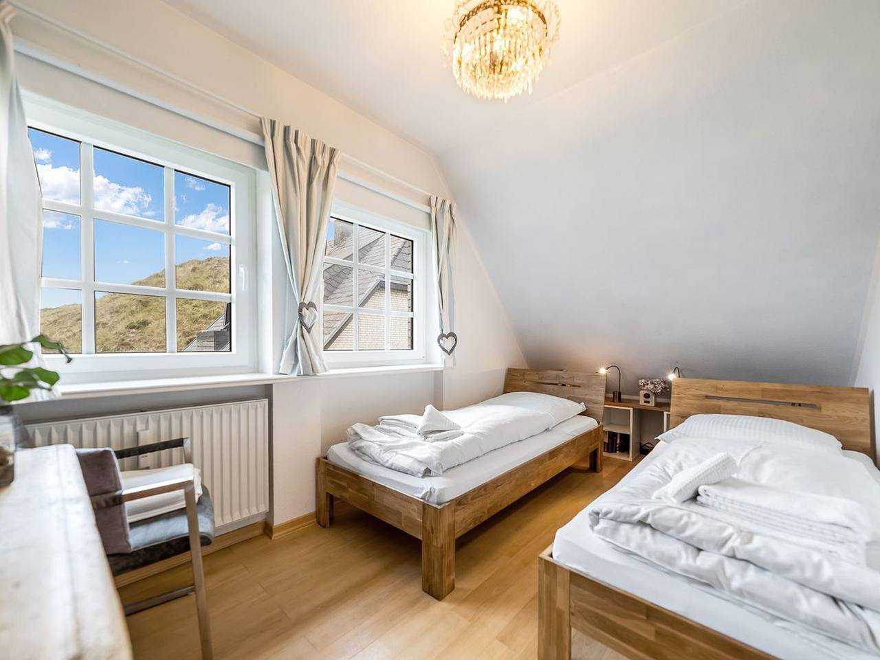 Ganze Ferienwohnung, Zum Wäldchen - Zwei Zimmer Apartment Hörnum auf Sylt mit Balkon und direkter Strandnähe in Hörnum, Sylt