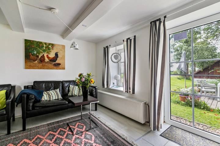 Ganze Wohnung, Ferienwohnung 'Mein Haus West' mit Gemeinschaftsterrasse, Gemeinschaftsgarten und Wlan in Nordfriesische Inseln (Schleswig-Holstein) (Schleswig-Holstein), Pellworm