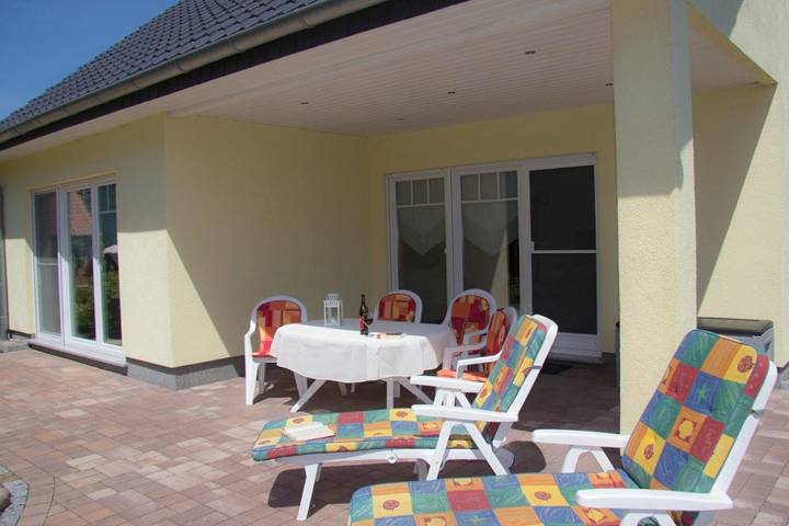 Ferienhaus für 5 Personen, mit Terrasse und Garten sowie Sauna und Ausblick in Steffenshagen - 4