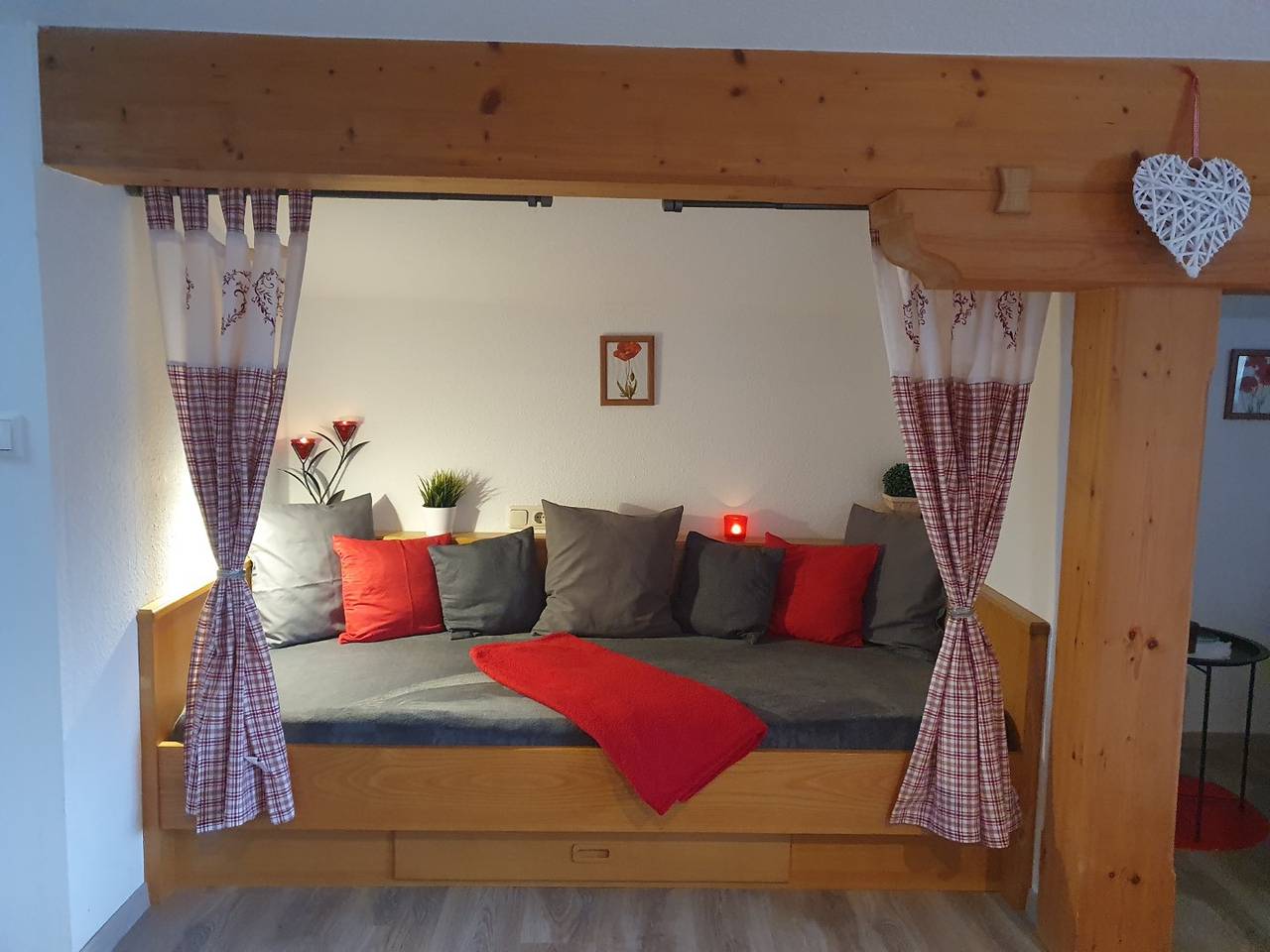 Ganze Ferienwohnung, Gästehaus Moderegglehen - Nichtraucher-Ferienwohnung, 65 qm, separates Schlafzimmer, Wohnraum mit offener Küche, 2 Wcs, Balkon in Schönau am Königssee, Berchtesgadener Alpen