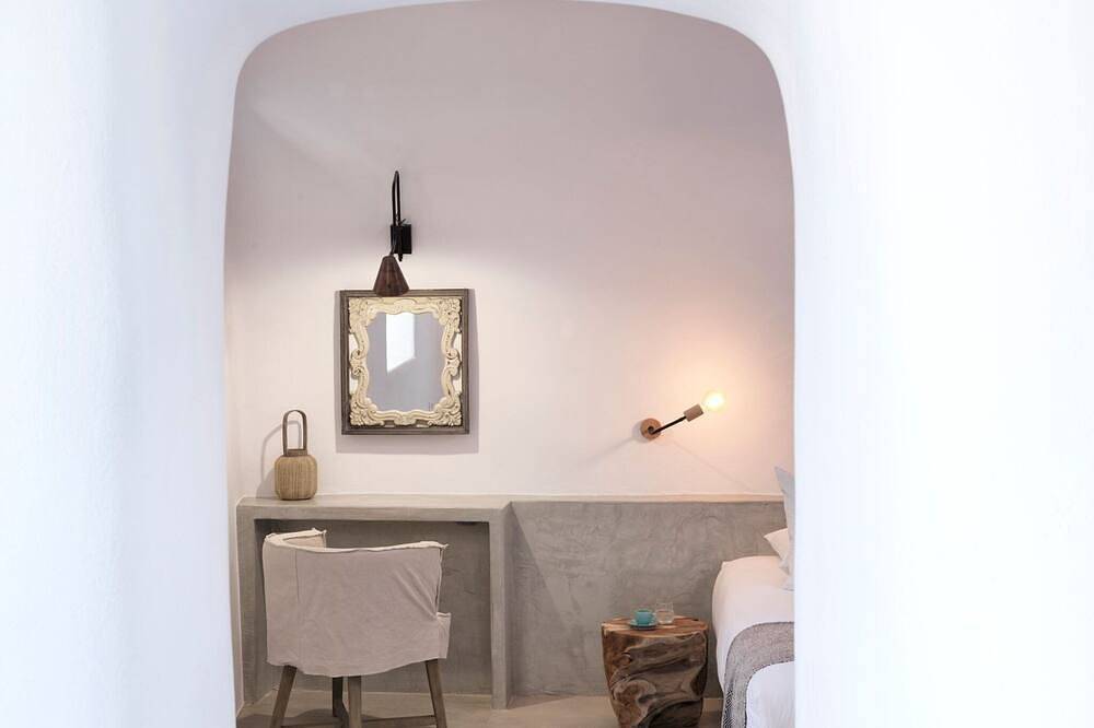 Luxus Villa auf Santorin | Villa Elysian Enas | Privates Tauchbecken | 2 Schlafzimmer | Oia in Finikia, Santorin