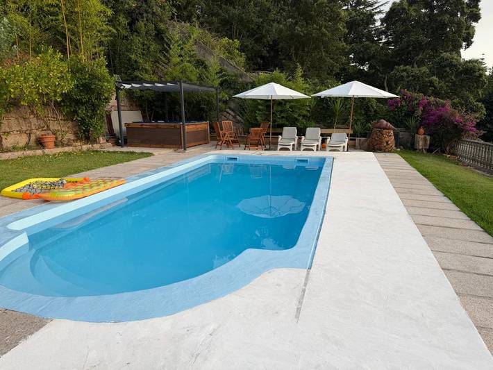 Casa rural para 8 personas, con Balcón y Jacuzzi además de Terraza y Jardín en Redondela - 3