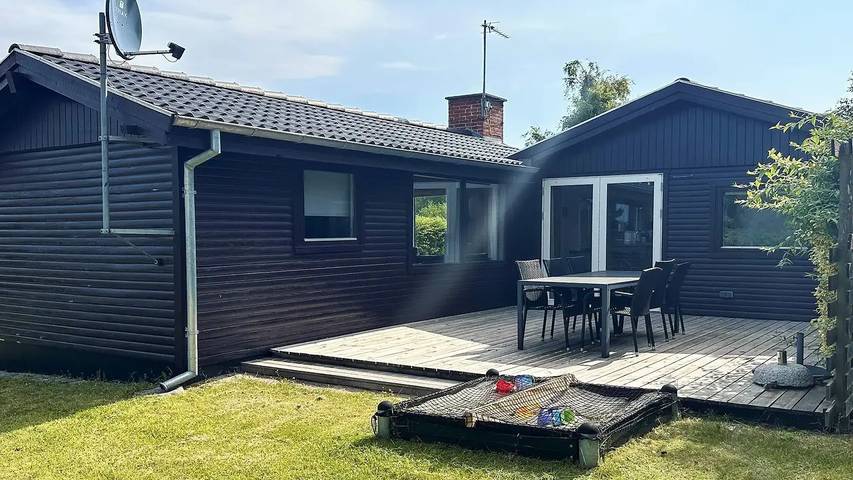 Ferienhaus für 7 Personen, mit Garten - 1