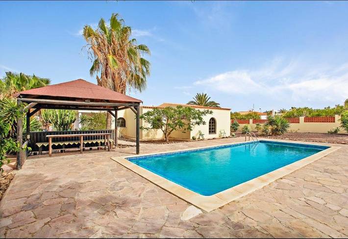 Apartamento para 7 personas, con jardín además de piscina y vistas en El Jablito