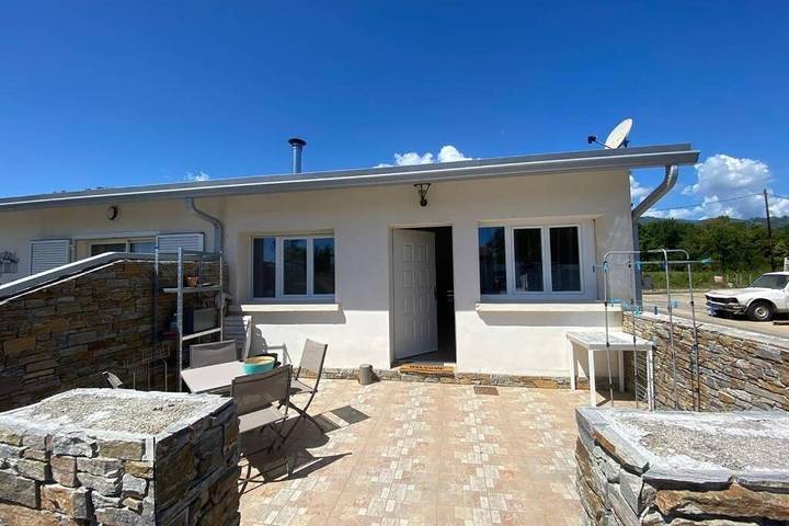 Gîte pour 4 personnes, avec terrasse dans Plage Venga Di L Oru Santa Maria Poggio - 2