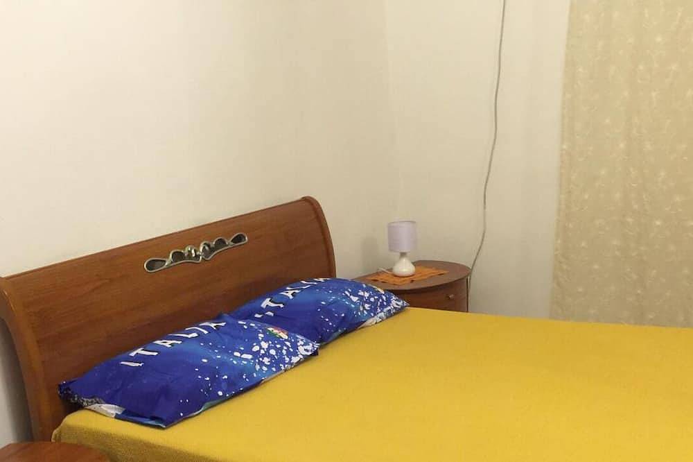 Ganze Wohnung, 2 Bedroom Apartment in Reggio Calabria in Reggio Calabria, Reggio Calabria Provinz