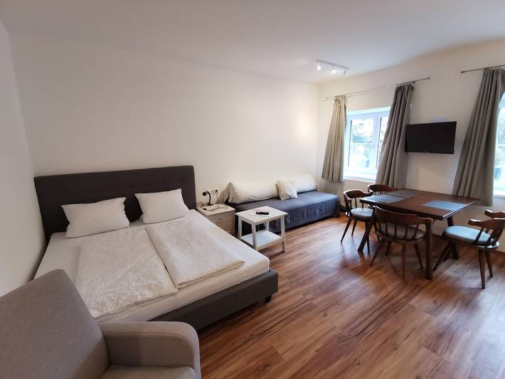 Ganze Ferienwohnung, Top 1 Gartenblick in Jerzens, Bezirk Imst