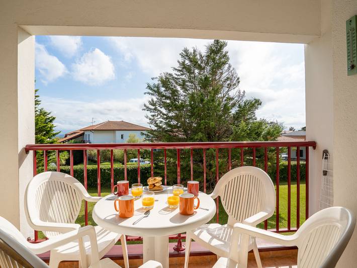 Ferienwohnung für 4 Personen, mit Meerblick und Balkon sowie Garten und Ausblick im Baskenland (Frankreich)