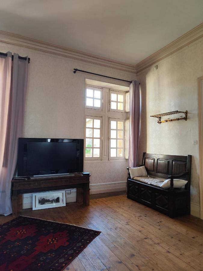 Location de vacances pour 3 personnes, avec vue et jardin à Puisseguin - 4
