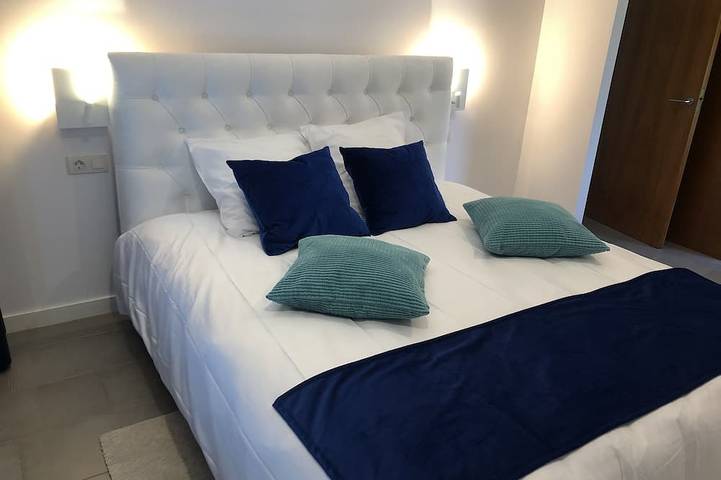 Finca für 8 Personen, mit Garten und Whirlpool in Es Castell - 3