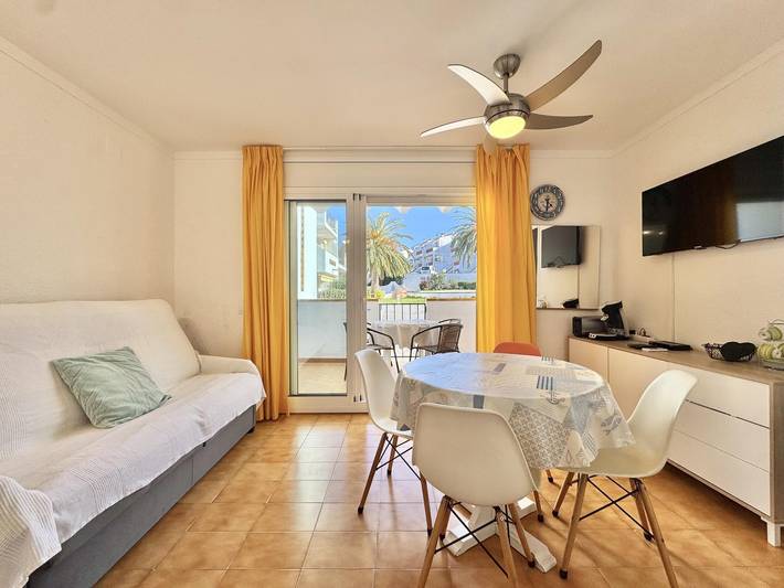 Ferienwohnung für 4 Personen, mit Balkon/Terrasse und Pool in Roses - 2
