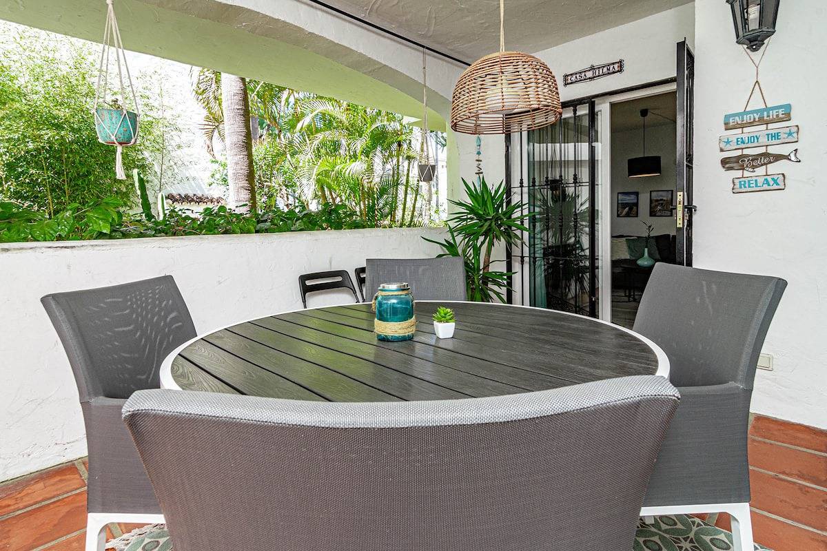 Entire apartment, - Cozy holiday home close to Puerto Banus in Marbella West, Marbella