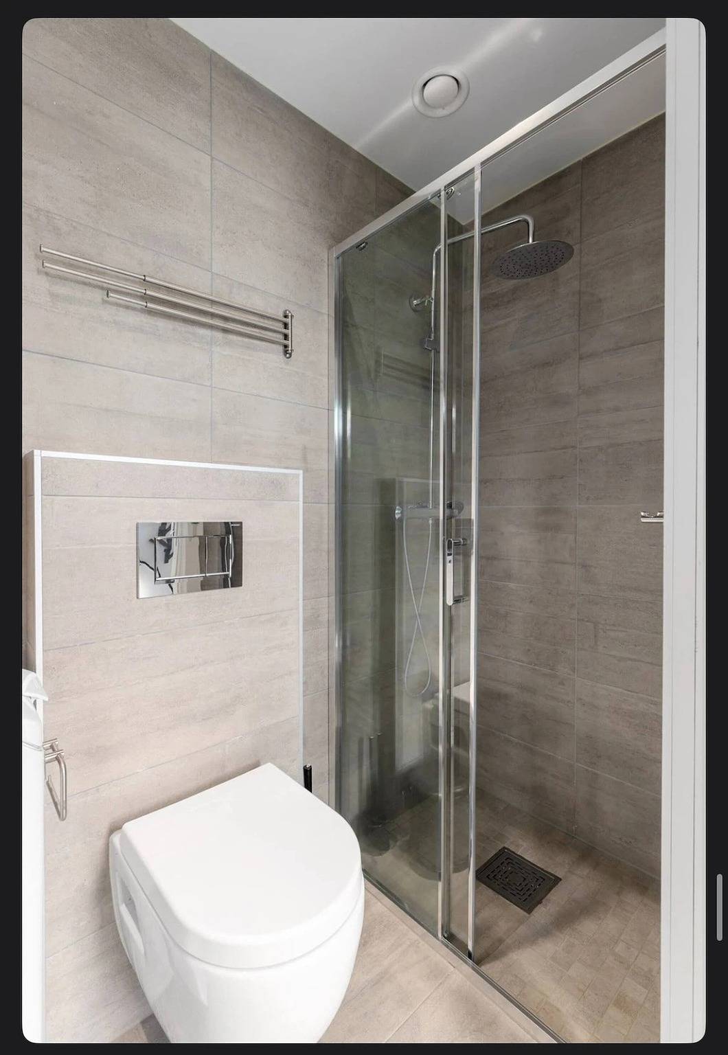 Apartamento entero, Estudio tranquilo en el centro de Oslo con cama grande y azotea in St. Hanshaugen, Oslo