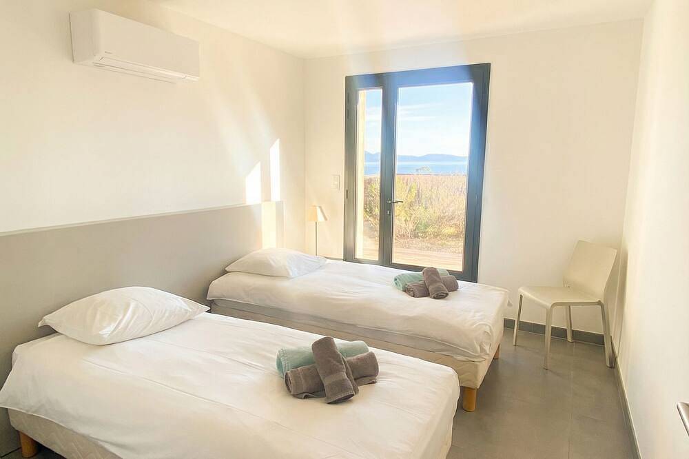 Villa, Exceptional Location And View-Private Heated Pool in Sagone, Coggia
