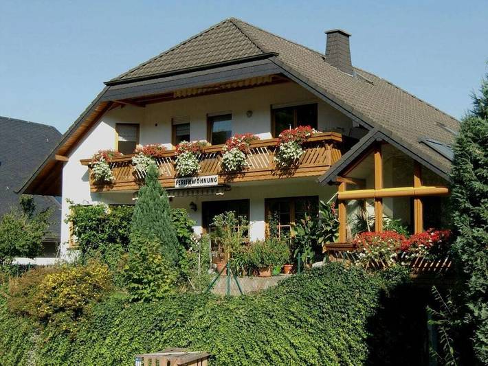 Ferienhaus für 4 Personen, mit Balkon in Bruttig-Fankel