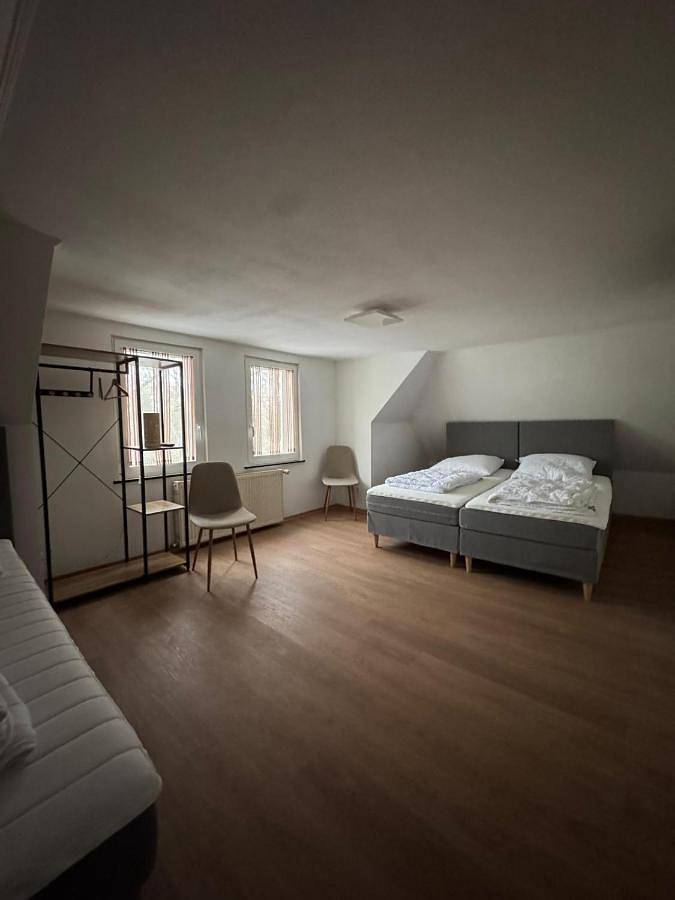 Ferienwohnung für 8 Personen, mit Garten