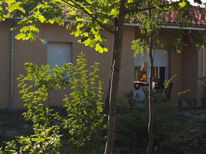 Appart’hôtel pour 4 personnes, avec Terrasse ainsi que Jardin et Vue