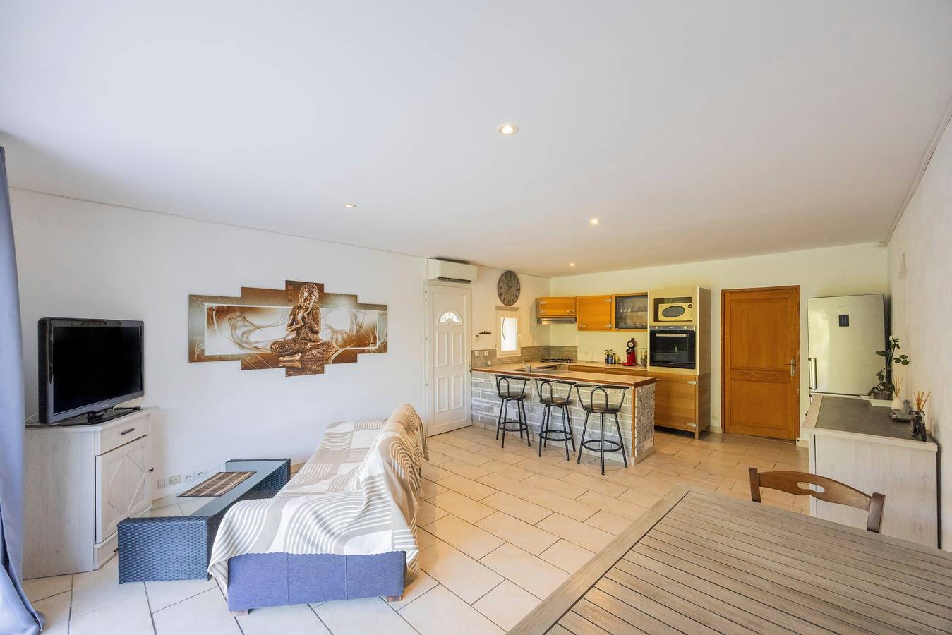 Villa „Appartement mit Garten“ mit Bergblick, privaten Terrassen und Klimaanlage in Aléria, Corte und Umgebung