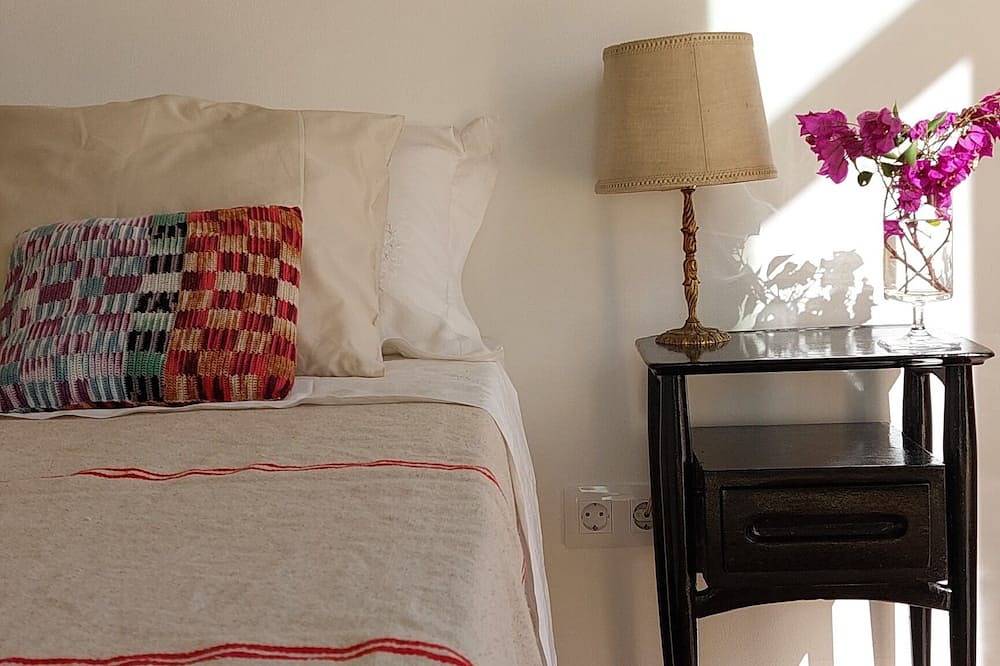 Casa de pueblo with garden and private pool, Ses Salines, Maiorca in Ses Salines, South Majorca