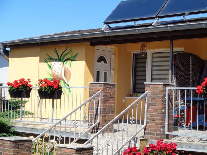 Ferienhaus für 4 Personen, mit Terrasse und Garten