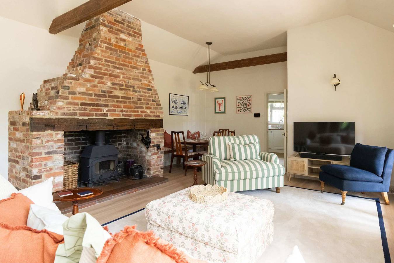 Homely Cottage for 6 Near Chichester & Goodwood in Funtington, Sussex de l'Ouest